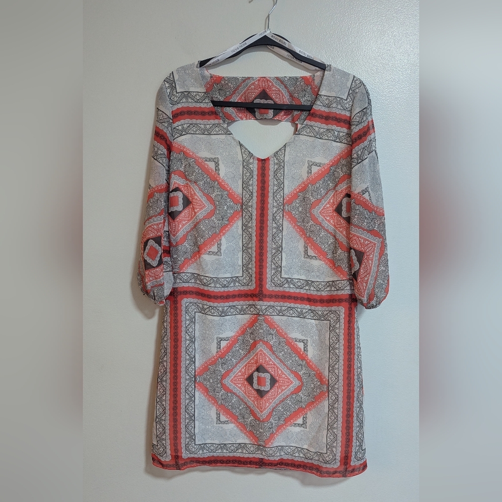 NWT‎ Bisou Bisou White Coral V Neck 3/4 Sleeve Shift Dress Size 8